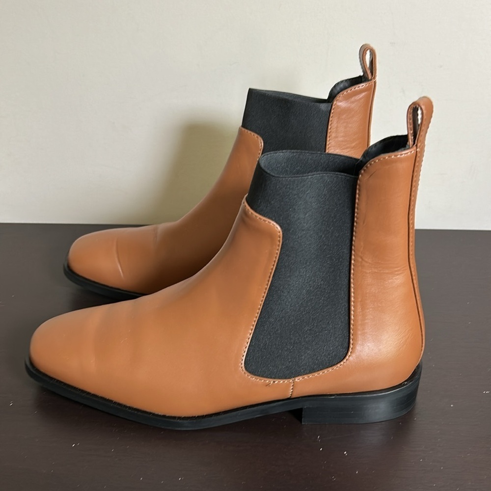Everlane The Italian Leather Square Toe
Chelsea Boot Peanut Brown Sz 8 - Picture 2 of 9